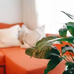 Sun House - Hongdae Arexstation15Mins
