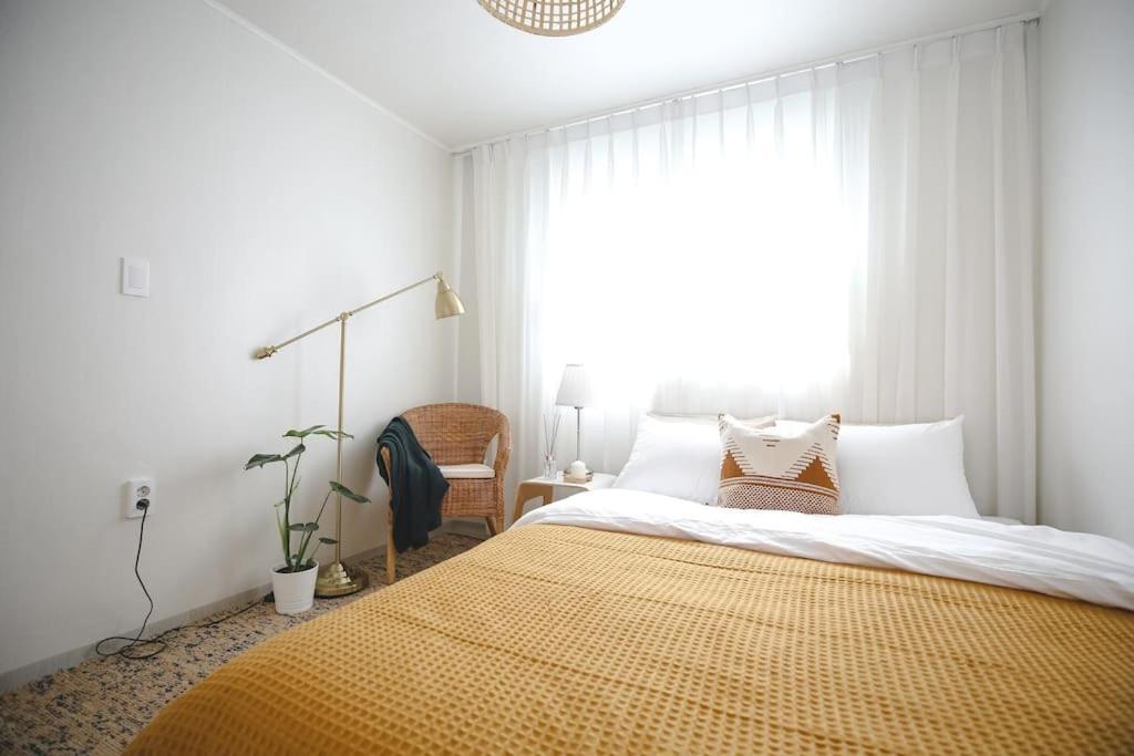 Sun House - Hongdae Arexstation15mins * Seoul
