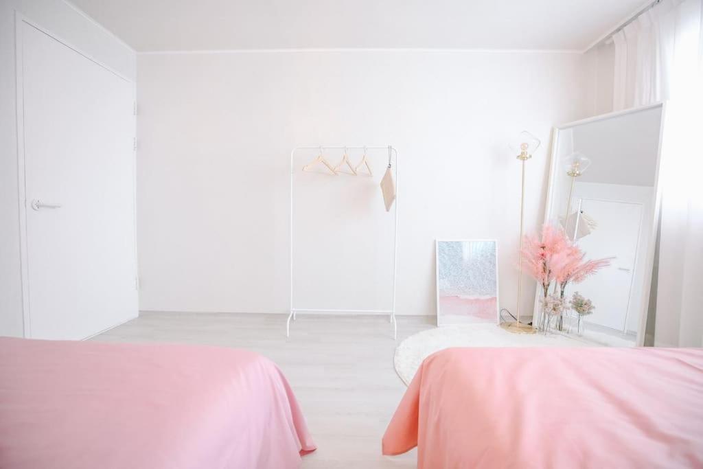 Sun House - Hongdae Arexstation15mins Apartment Seoul